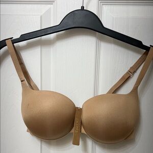 SKIMS Nude Seamless Bra